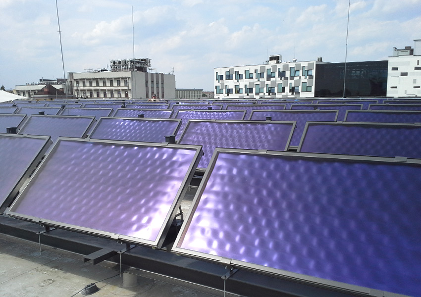 Duża instalacja solarna uniwersytet medyczny